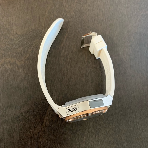 Guess Connect Watch - Picture 2 of 3